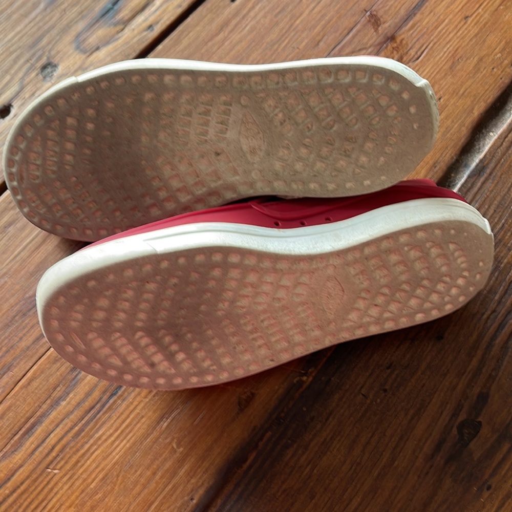 Crocs - Picture 4 of 5